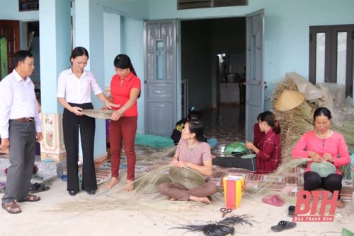 Chị Dung -CHT thôn Tân Ngọc xã Trường Giang, Nông Cống.jpg